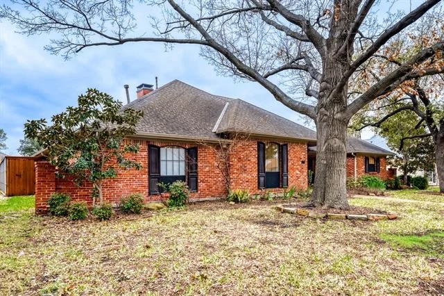 Photo of 6108 Bluff Point Drive