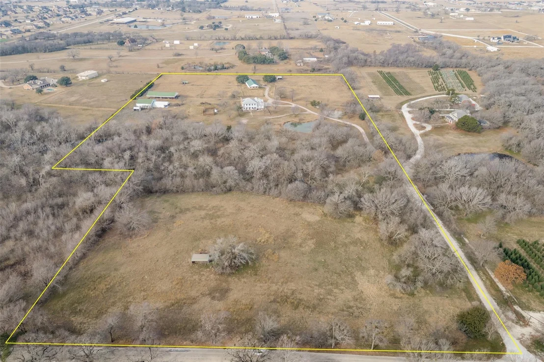 Photo of 1827 Dr Sanders Road