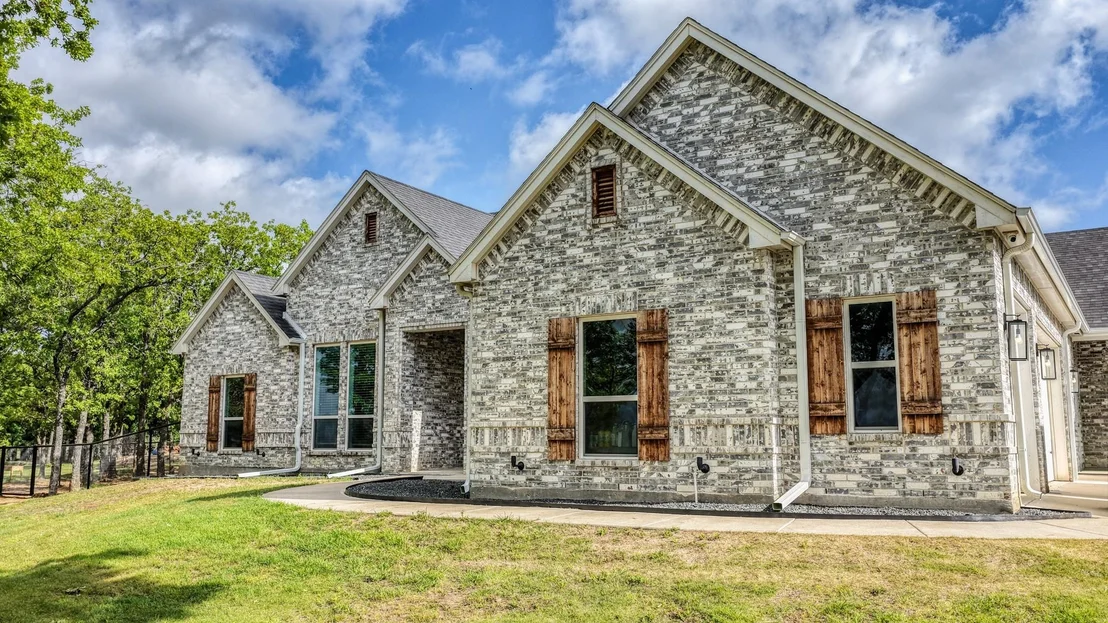 Photo of 115 Post Oak Way
