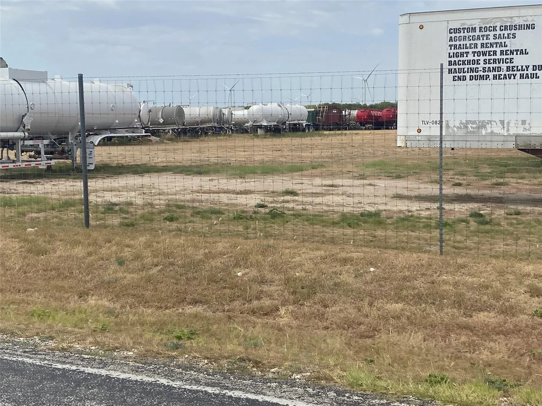 Photo of 8306 I-20