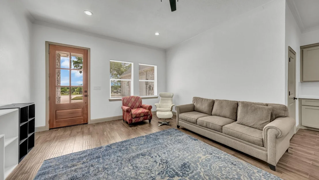 Photo of 115 Post Oak Way