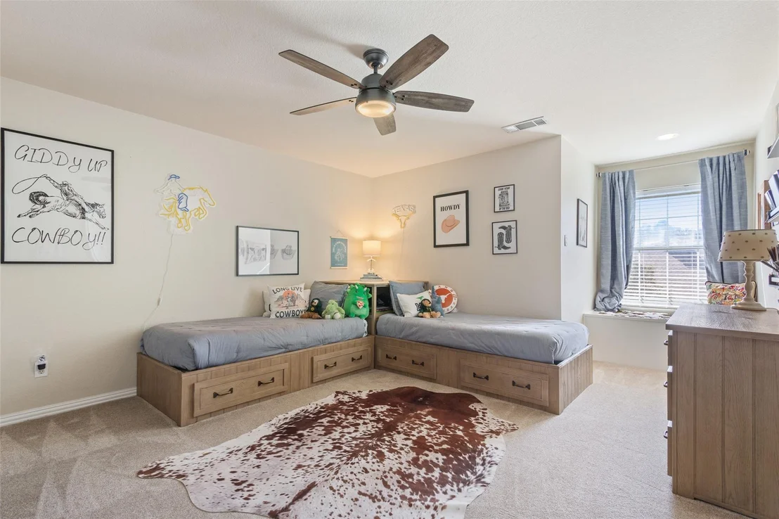 Photo of 319 Winding Creek Lane