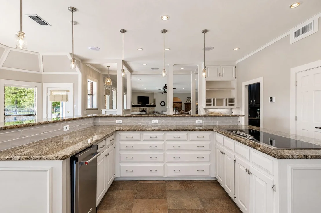 Photo of 6500 Hollytree Circle