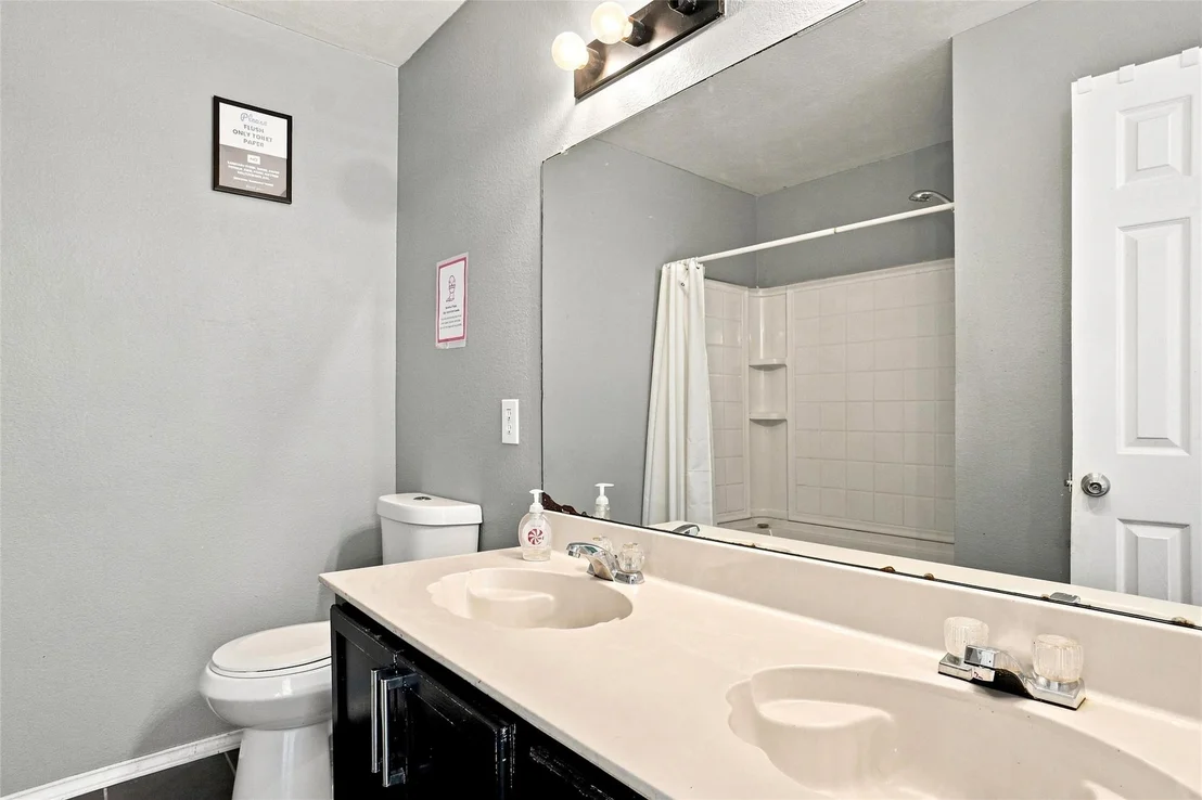 Photo of 1027 Graystone Drive