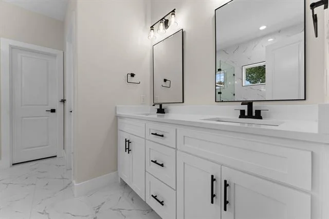 Photo of 3825 Williamsburg Drive