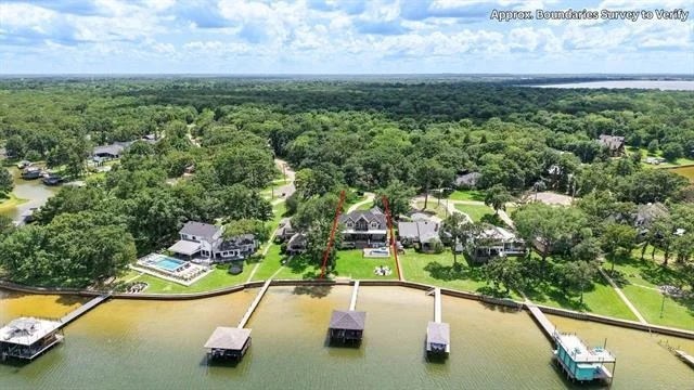 Photo of 229 N Beverly Drive