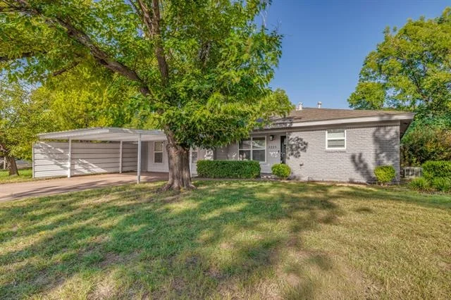 Photo of 3225 WENWOOD Road