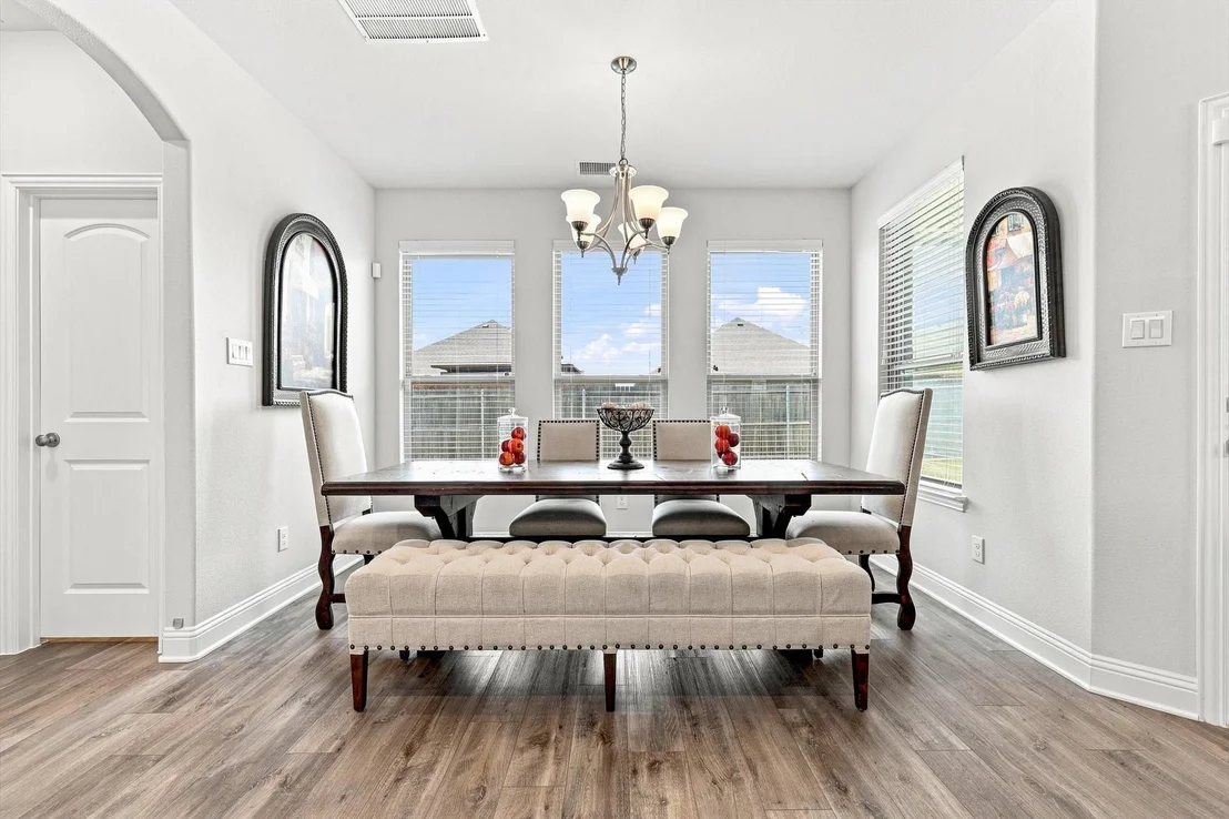 Photo of 401 Llano Lane