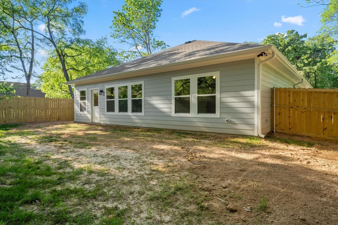 Photo of 114 Granada Street