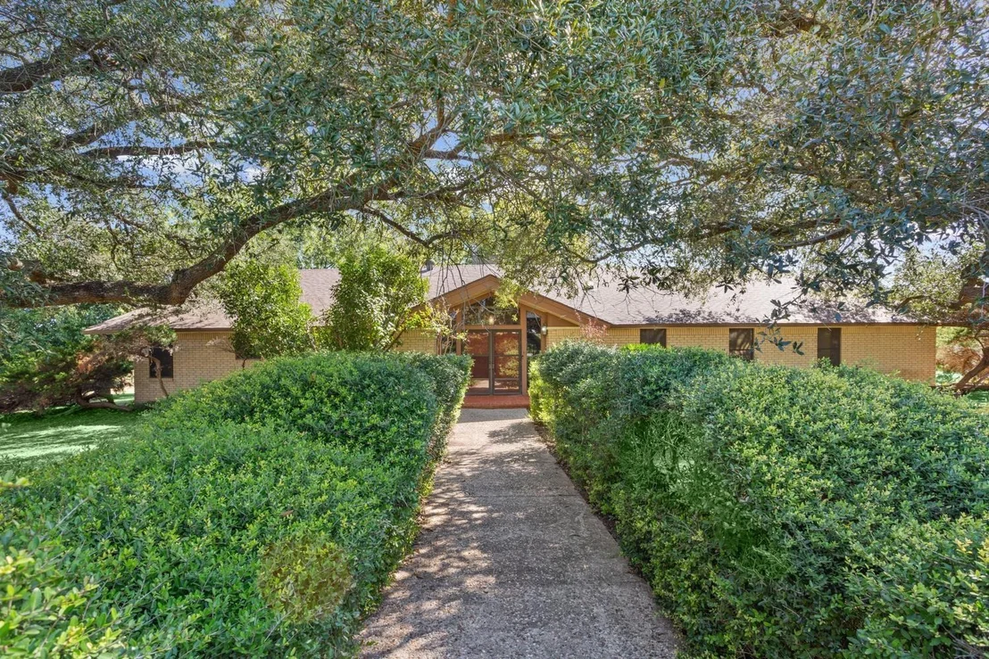 Photo of 14181 Driftwood Drive