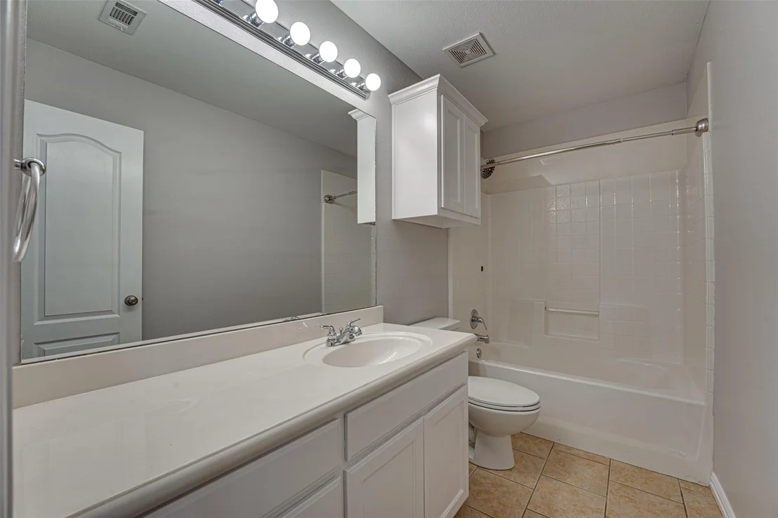 Photo of 2206 Kaitlyn Circle