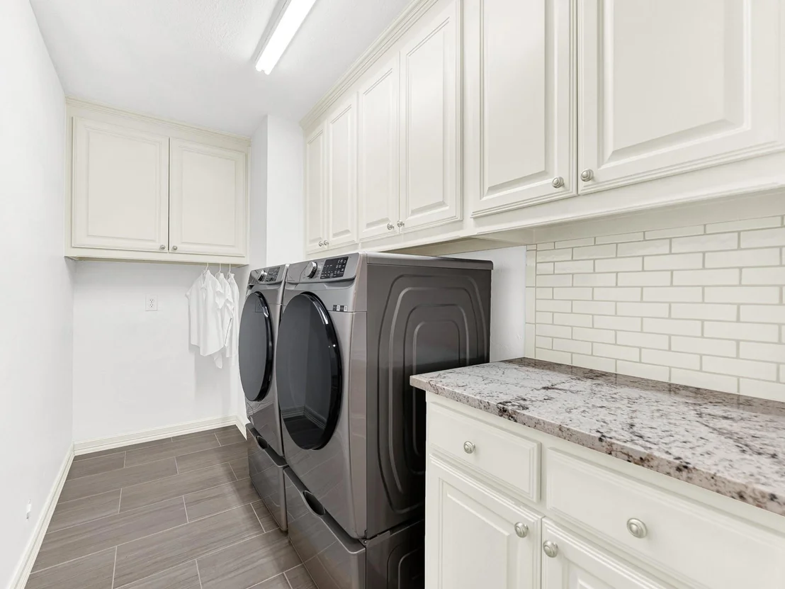 Photo of 2140 Sutton Place