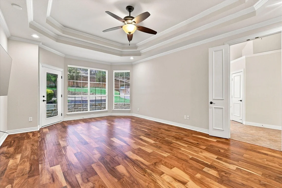 Photo of 708 Lakeway Drive