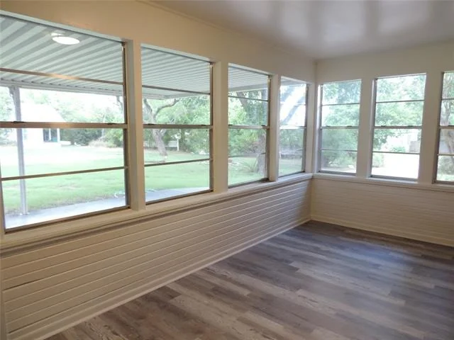 Photo of 581 Alexander Road