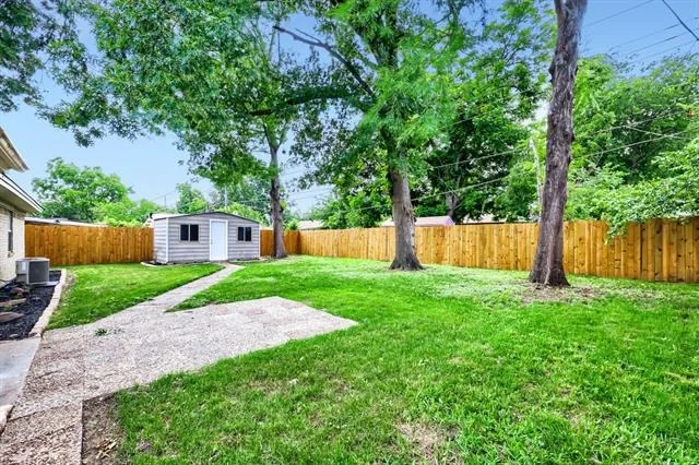 Photo of 1208 Darlene Lane