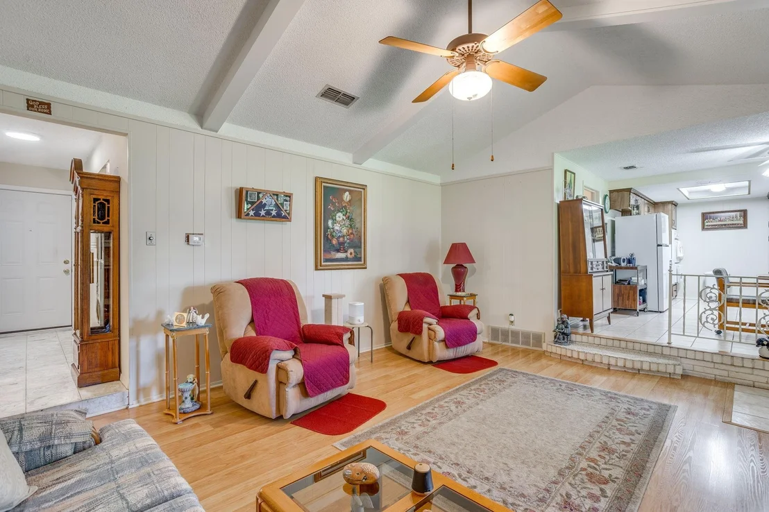 Photo of 1512 Lamplighter Lane
