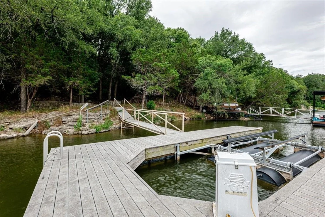 Photo of 1131 Brackeen Drive