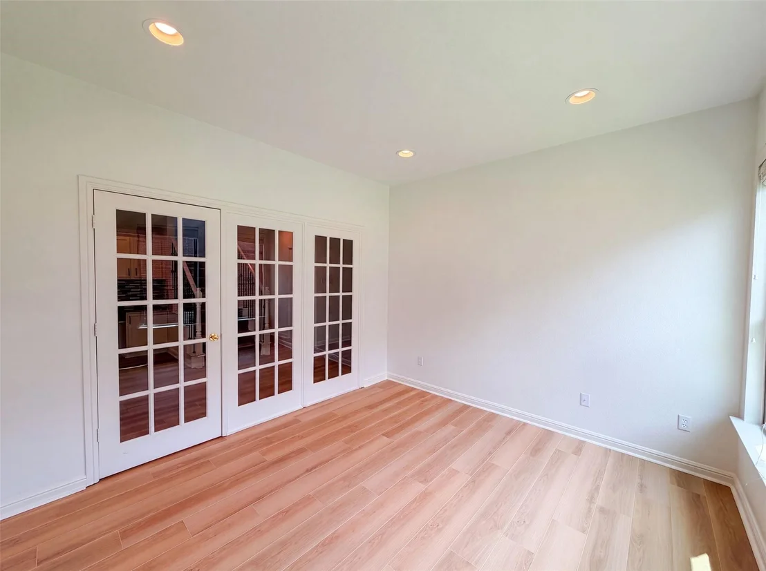 Photo of 174 Hampton Drive