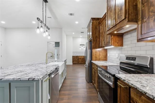 Photo of 1413 Ridgeview Circle