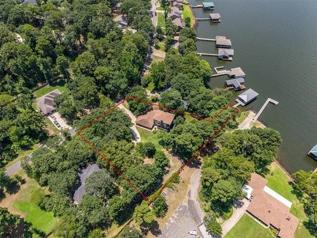 Photo of 17594 Carol Circle