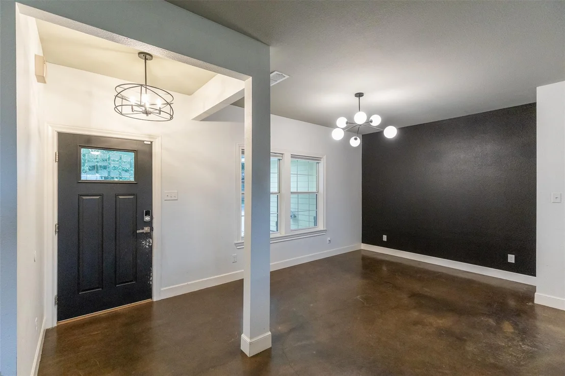 Photo of 901 Kelley Lane