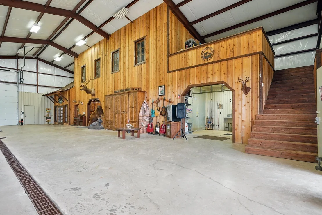 Photo of 635 County Road 184
