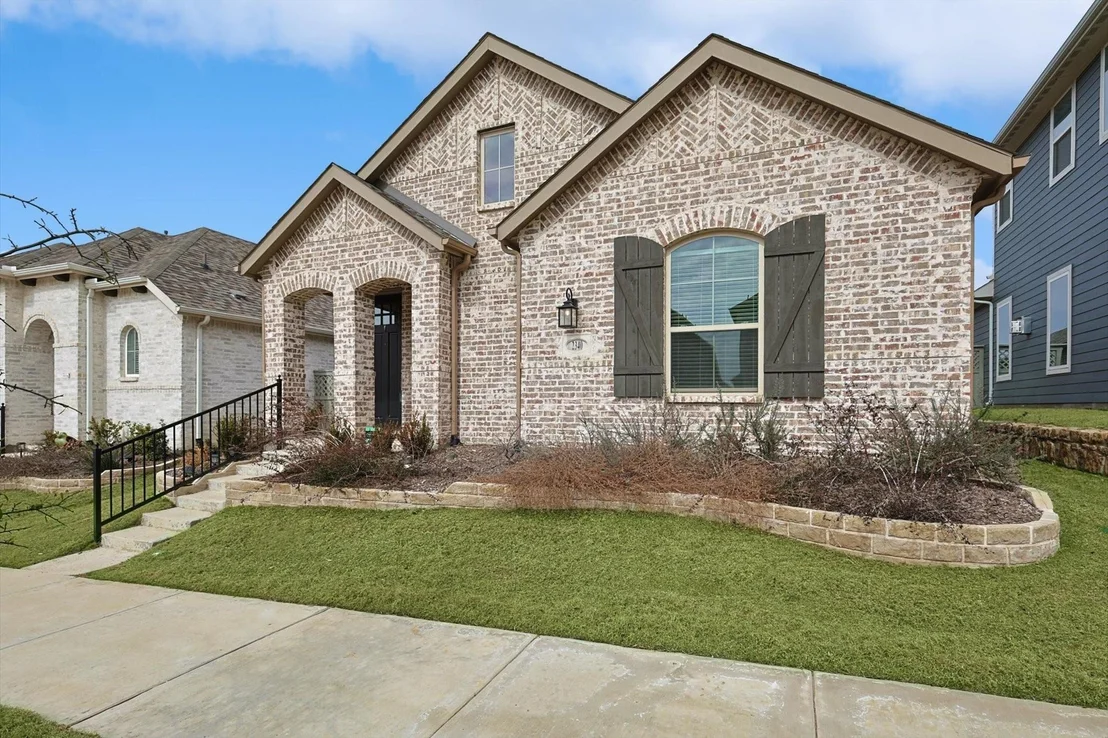 Photo of 2340 Gray Drive