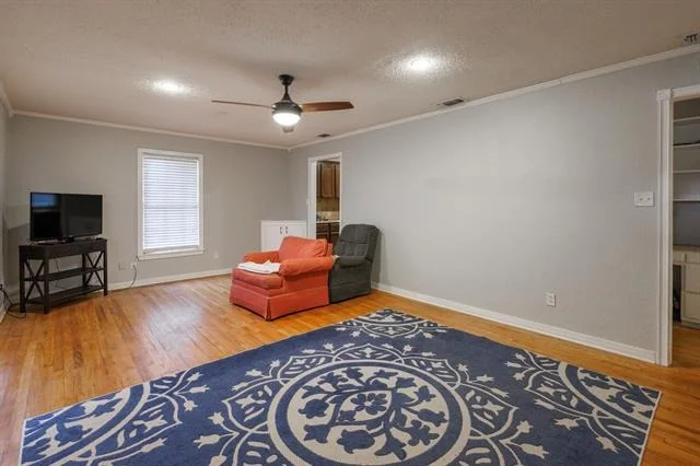 Photo of 2033 Highland Avenue