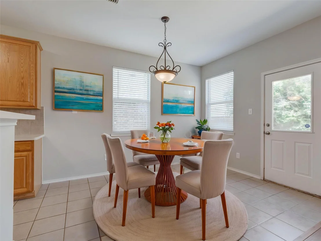 Photo of 4629 Indian Rock Drive
