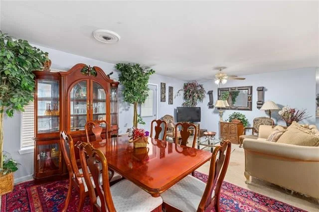 Photo of 908 W 2nd Street