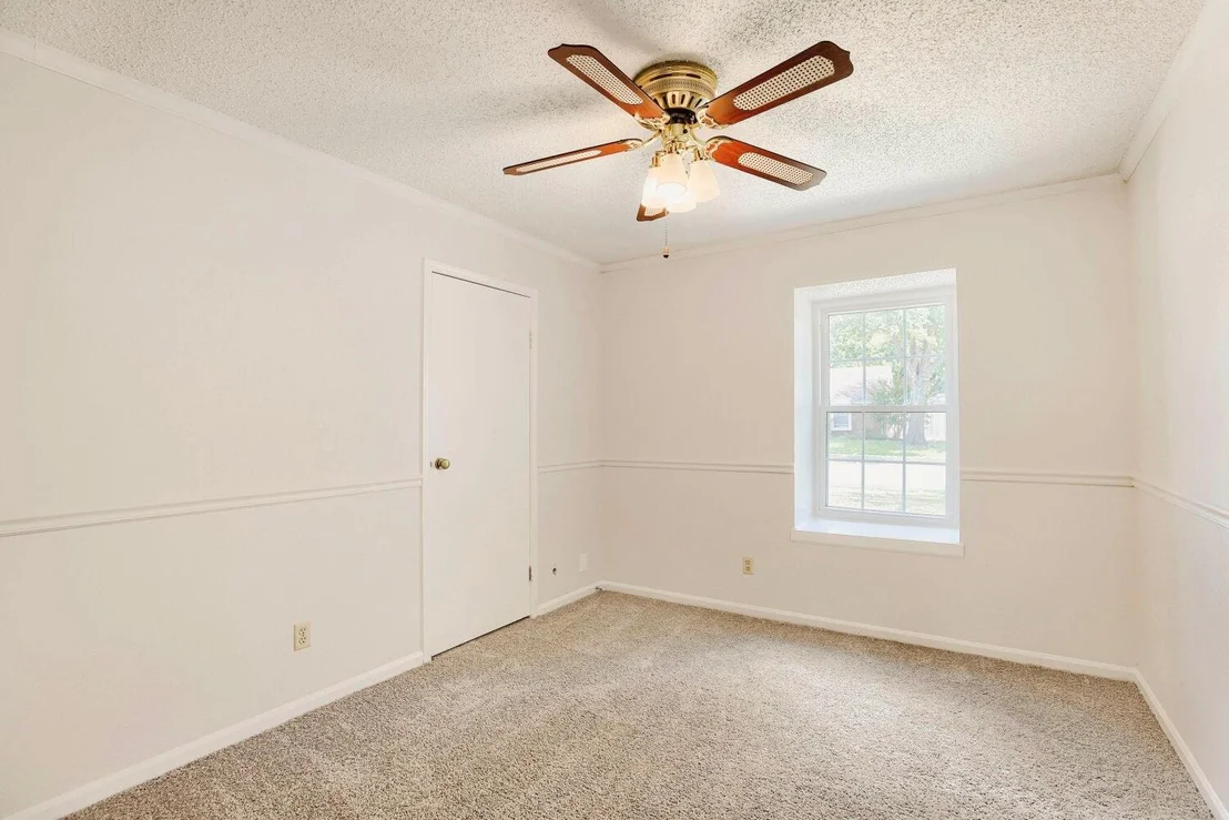 Photo of 314 Sandlewood Lane