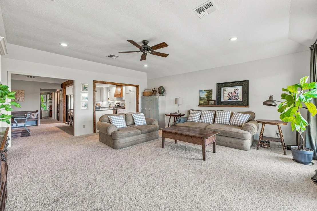 Photo of 136 Chaparral Drive