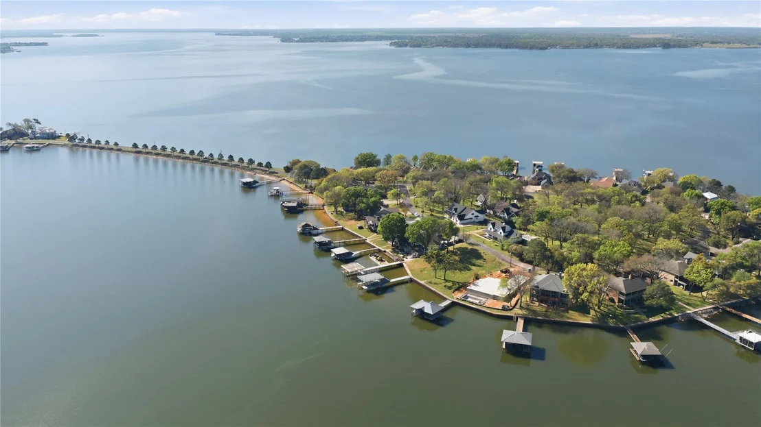 Photo of 648 Enchanted Isles Drive