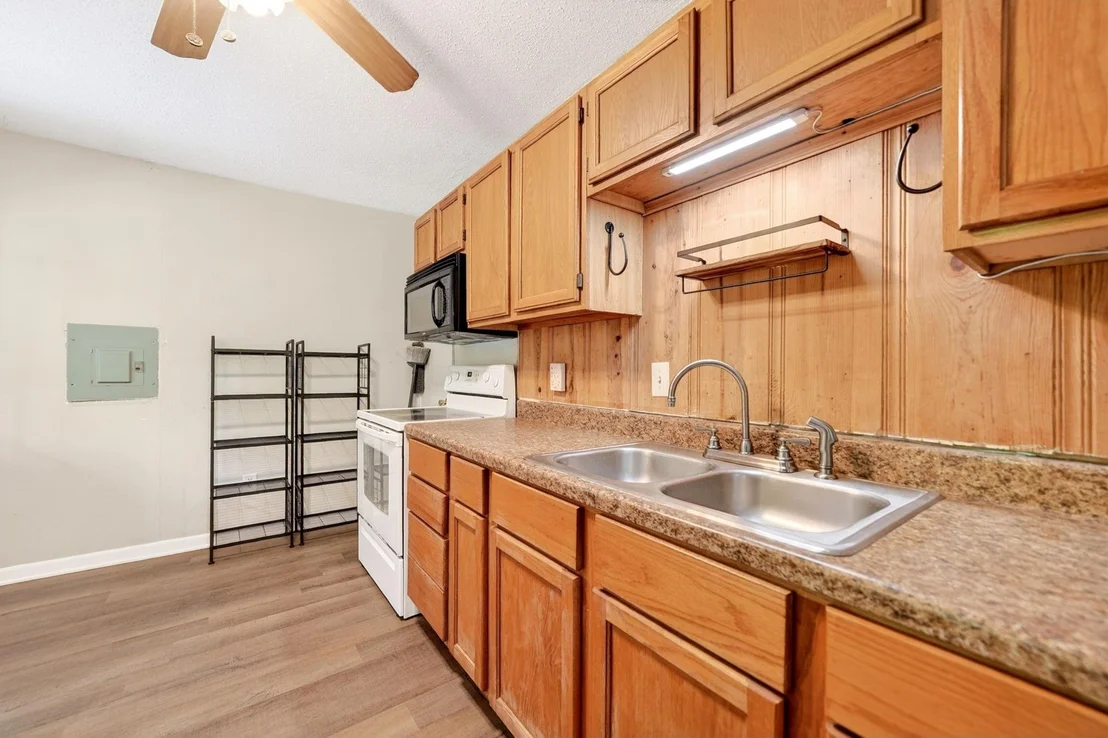Photo of 7115 Brokenbow Drive