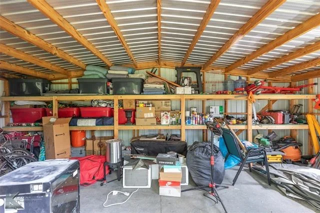 Photo of 1070 Larned Lane