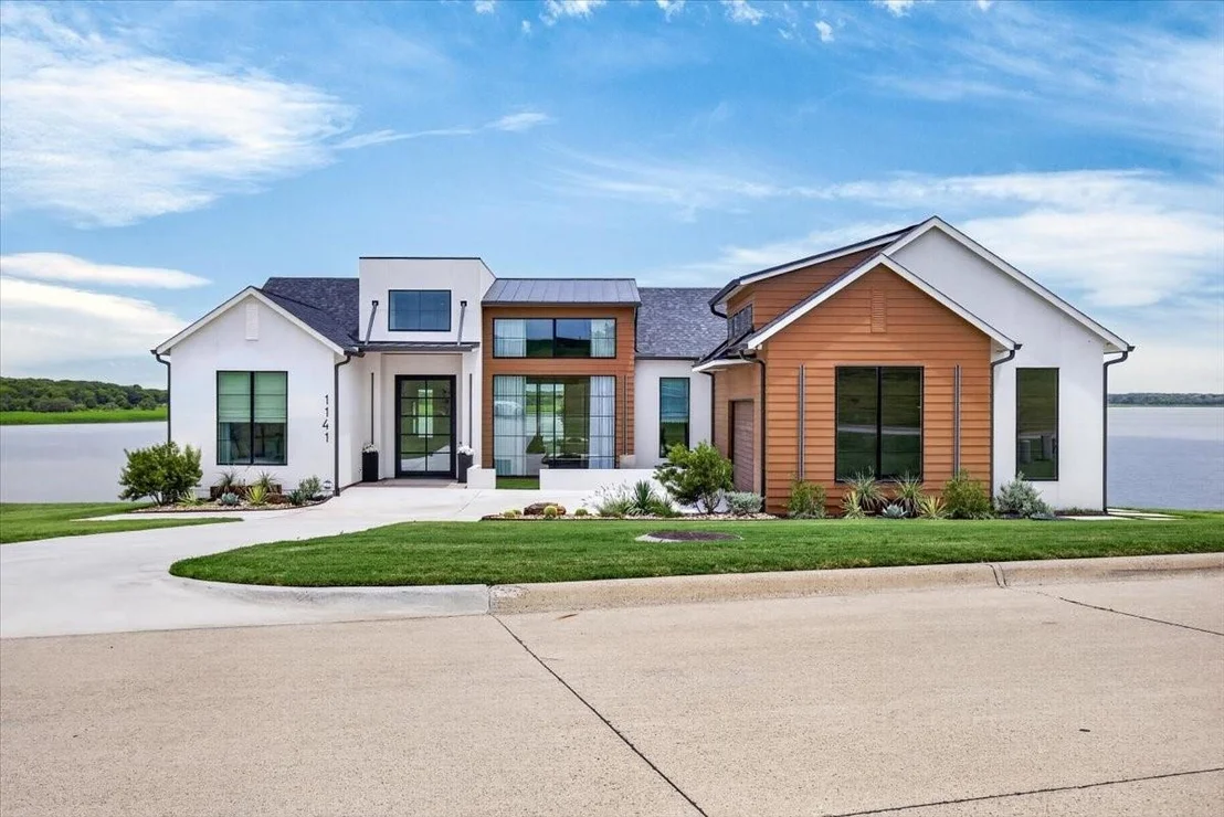 Photo of 1141 Beacon Shore Road