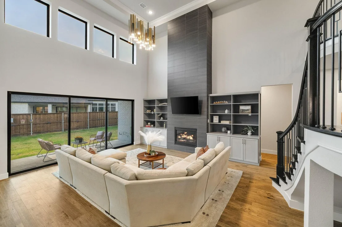 Photo of 2421 Heathrow Lane