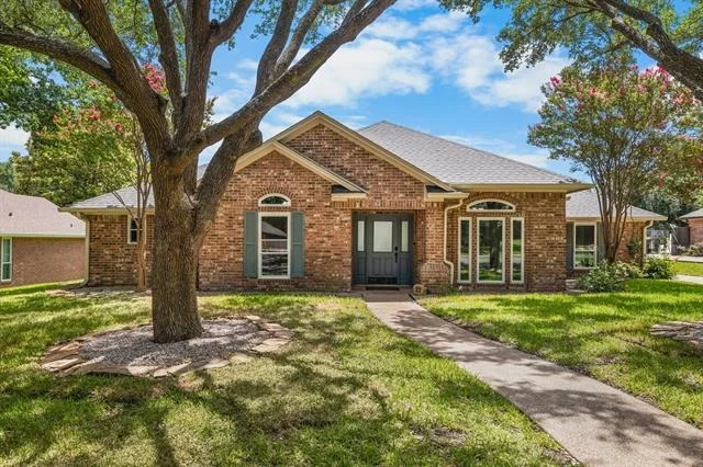 Photo of 1104 Western Ridge Drive