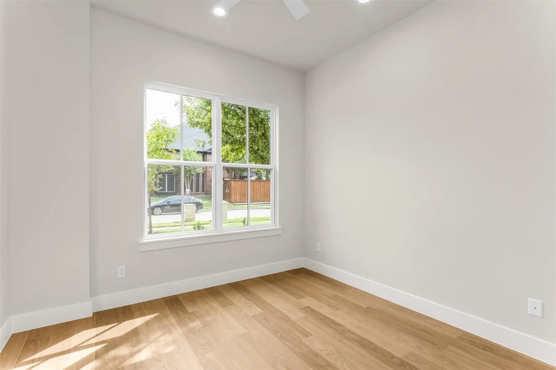 Photo of 13095 Broadhurst Drive