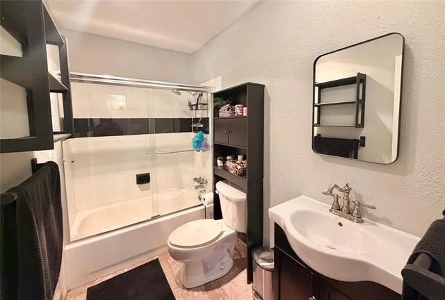 Photo of 332 Willow Springs Drive