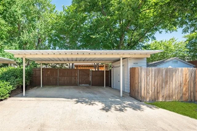 Photo of 1430 Broadmoor Drive