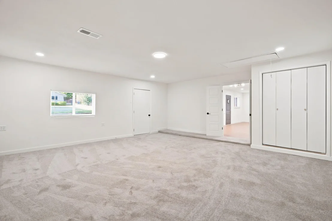 Photo of 6632 Ellis Road