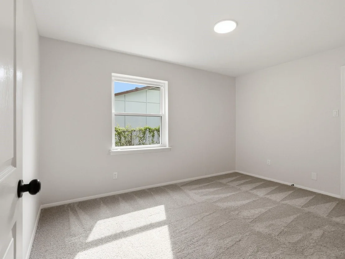 Photo of 732 Pinehurst Drive