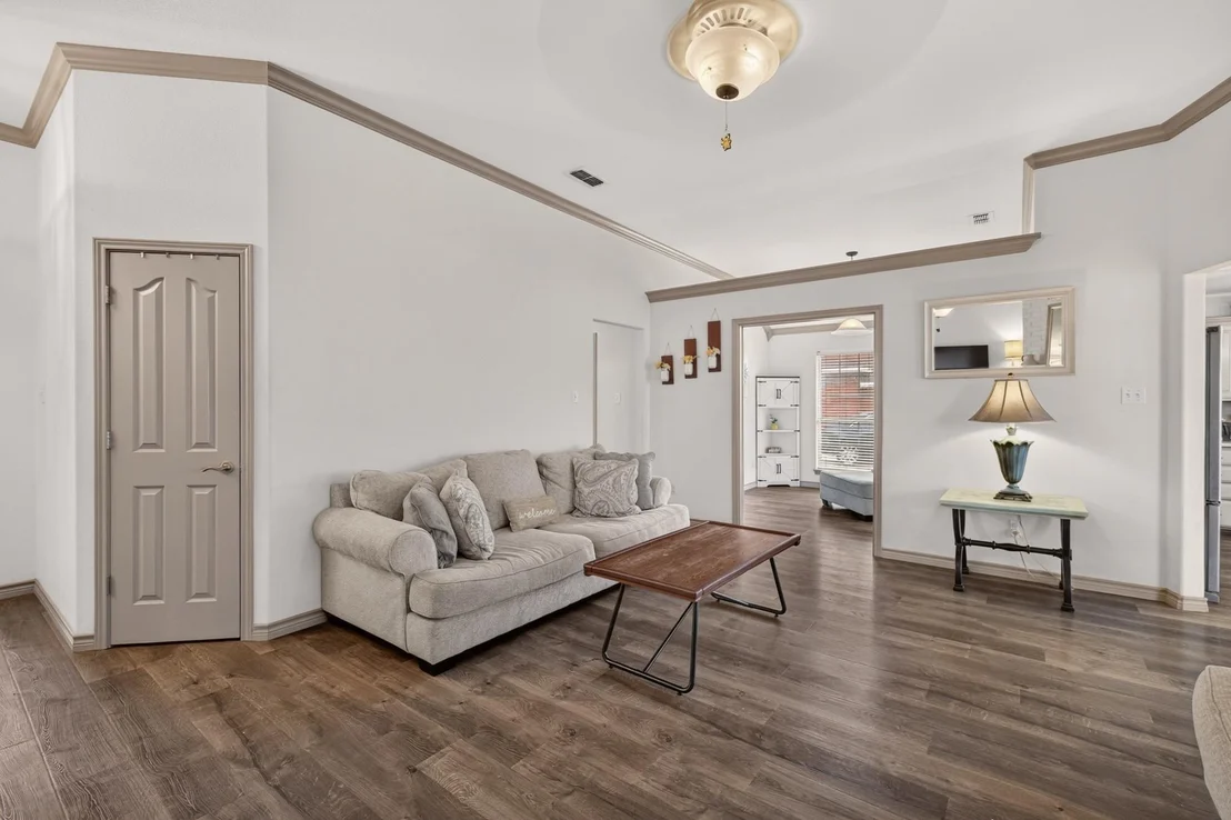 Photo of 5441 Wagon Wheel Avenue