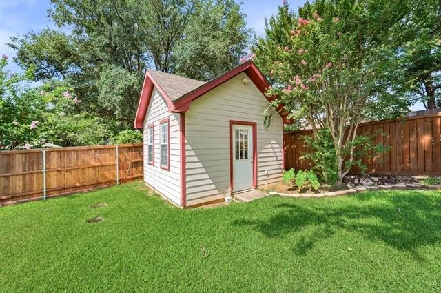 Photo of 2507 Poppy Lane