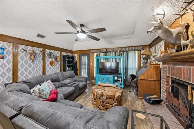 Photo of 301 Southlake Drive
