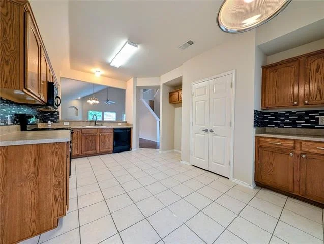 Photo of 801 Mahogany Drive