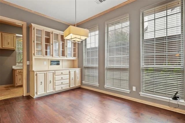 Photo of 4807 Holly Tree Drive