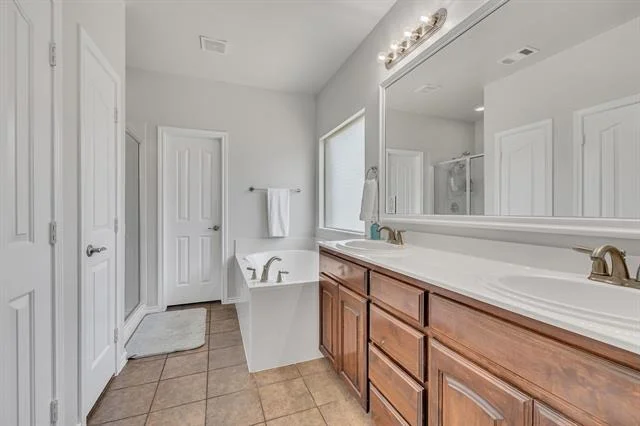 Photo of 10901 Irish Glen Trail