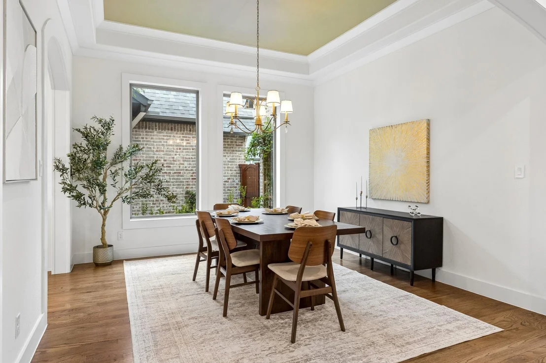 Photo of 3300 Crescent Lane